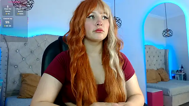 Charlotte Jones   online show from December 15, 11:36 am