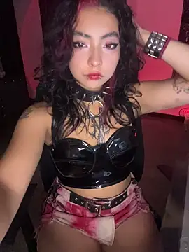 Snapshot of _Gothiccbitch_ chatting on February 5, 5:56 am Gothiccbitch online show from February 5, 5:56 am