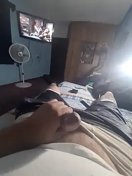 GILBERTHOR92 online show from February 6, 4:06 am