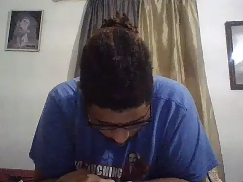 Snapshot of Dj-yefri-pauta chatting on September 28, 12:05 am Dj-yefri-pauta online show from September 28, 12:05 am