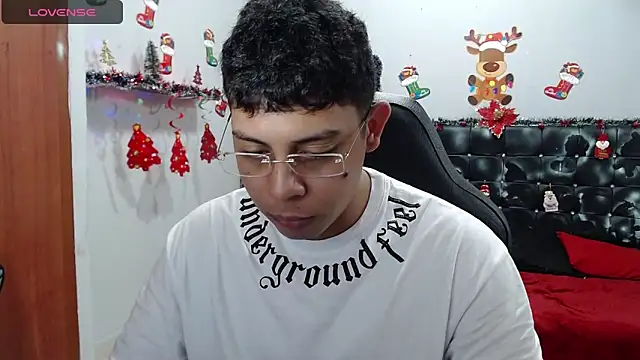 Wiiliam 20 online show from December 30, 3:46 pm