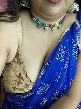 Snapshot of joya_bhabi chatting on June 9, 7:47 pm joya bhabi online show from June 9, 7:47 pm
