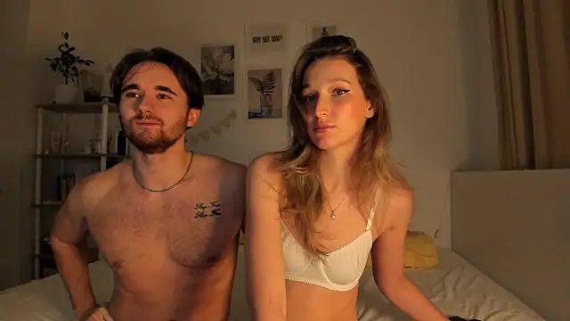  Lora Palmer online show from January 10, 8:15 pm