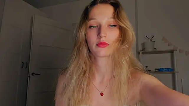  Lora Palmer online show from September 8, 7:57 pm