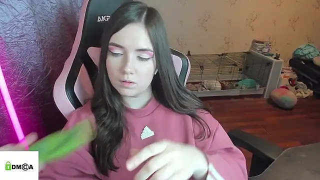 Crazy forest fairy online show from February 5, 10:25 pm