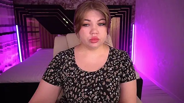 GabbieJay online show from June 28, 12:33 pm