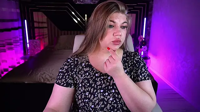 GabbieJay online show from July 24, 12:47 pm