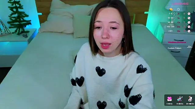 Hayle Hill online show from December 31, 3:12 am