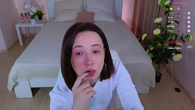 Hayle Hill online show from March 19, 12:34 pm