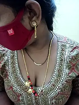 Snapshot of Indian-sweety chatting on December 31, 5:00 am Indian-sweety online show from December 31, 5:00 am