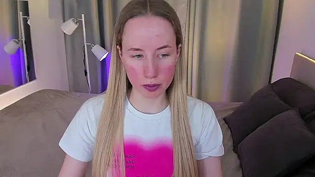 Snapshot of Cassie_Kelman chatting on January 30, 8:53 pm Cassie Kelman online show from January 30, 8:53 pm