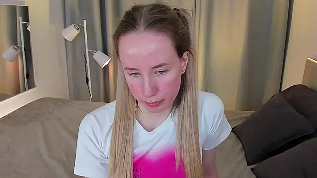 Snapshot of Cassie_Kelman chatting on January 31, 3:09 am Cassie Kelman online show from January 31, 3:09 am