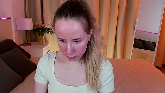 Snapshot of Cassie_Kelman chatting on February 20, 8:36 pm Cassie Kelman online show from February 20, 8:36 pm