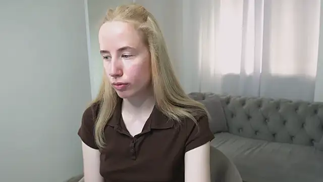 Cassie Kelman online show from June 14, 9:39 pm