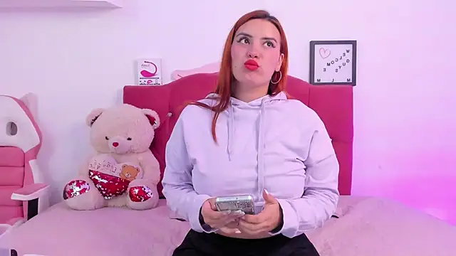 LucianaTomson online show from January 13, 10:35 pm