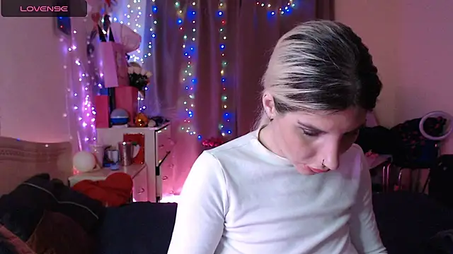 Snapshot of BLACKPeonyy chatting on September 9, 5:45 pm BLACKPeonyy online show from September 9, 5:45 pm