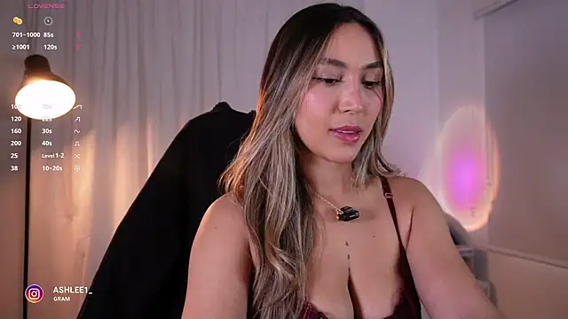 ashley2004 x online show from July 2, 8:48 pm