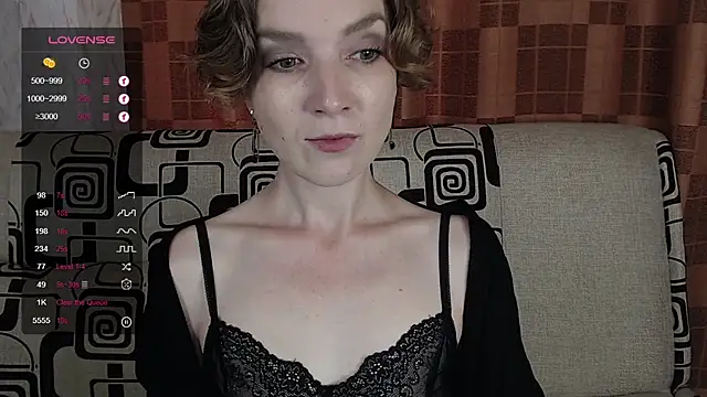TinaWince online show from August 7, 5:09 am
