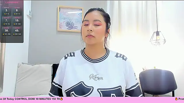 Snapshot of _alaiasmile_ chatting on January 28, 7:21 pm  alaiasmile  online show from January 28, 7:21 pm