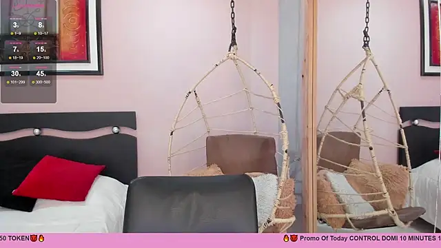 Snapshot of _alaiasmile_ chatting on February 13, 7:21 pm  alaiasmile  online show from February 13, 7:21 pm