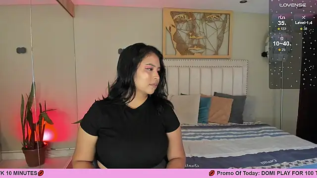 Snapshot of _alaiasmile_ chatting on March 3, 7:28 pm  alaiasmile  online show from March 3, 7:28 pm