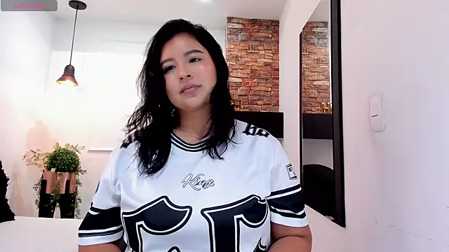 Snapshot of _alaiasmile_ chatting on March 9, 12:20 pm  alaiasmile  online show from March 9, 12:20 pm