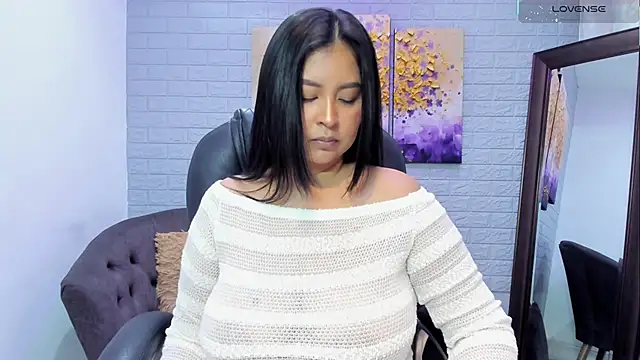 Snapshot of _alaiasmile_ chatting on September 18, 4:20 pm  alaiasmile  online show from September 18, 4:20 pm