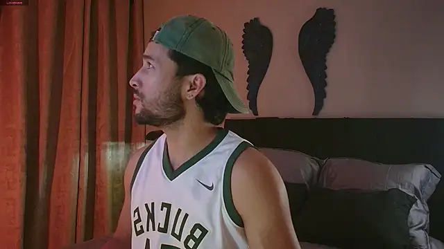 Valentinoford online show from February 6, 2:27 am