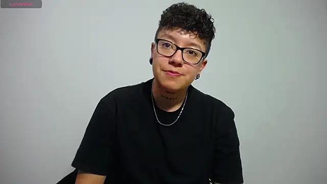Snapshot of alex_noa chatting on January 17, 7:05 pm alex noa online show from January 17, 7:05 pm