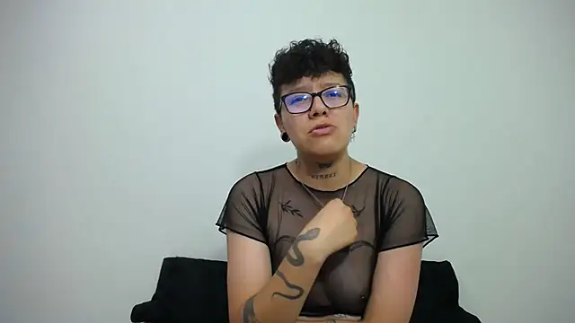 Snapshot of alex_noa chatting on February 3, 7:42 pm alex noa online show from February 3, 7:42 pm