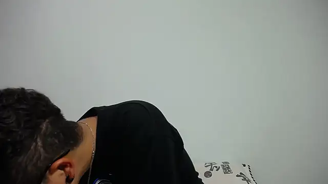 Snapshot of alex_noa chatting on February 20, 8:03 pm alex noa online show from February 20, 8:03 pm