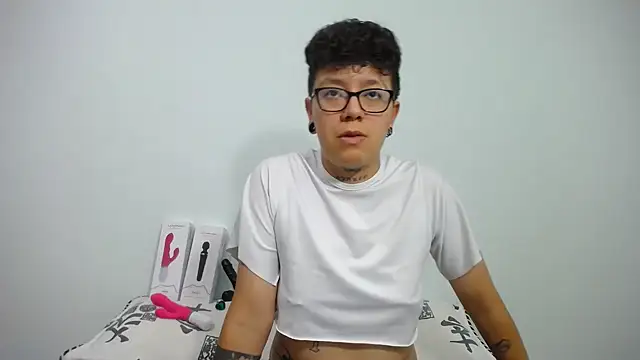 Snapshot of alex_noa chatting on February 28, 1:37 am alex noa online show from February 28, 1:37 am