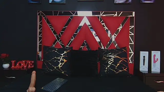 Snapshot of alex_noa chatting on March 5, 10:32 pm alex noa online show from March 5, 10:32 pm