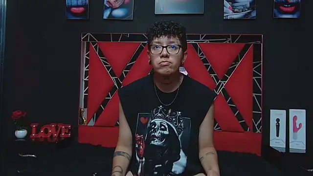 Snapshot of alex_noa chatting on March 7, 7:16 pm alex noa online show from March 7, 7:16 pm
