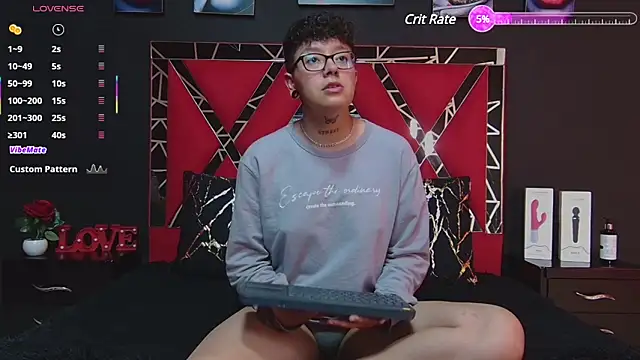 Snapshot of alex_noa chatting on March 19, 7:27 pm alex noa online show from March 19, 7:27 pm