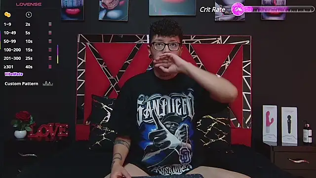 Snapshot of alex_noa chatting on March 22, 7:20 pm alex noa online show from March 22, 7:20 pm