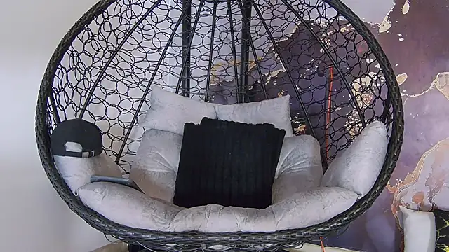 Snapshot of alex_noa chatting on October 4, 8:29 pm alex noa online show from October 4, 8:29 pm