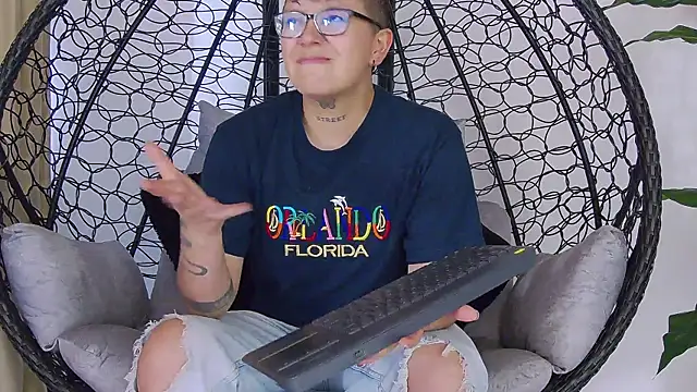 Snapshot of alex_noa chatting on October 15, 7:14 pm alex noa online show from October 15, 7:14 pm