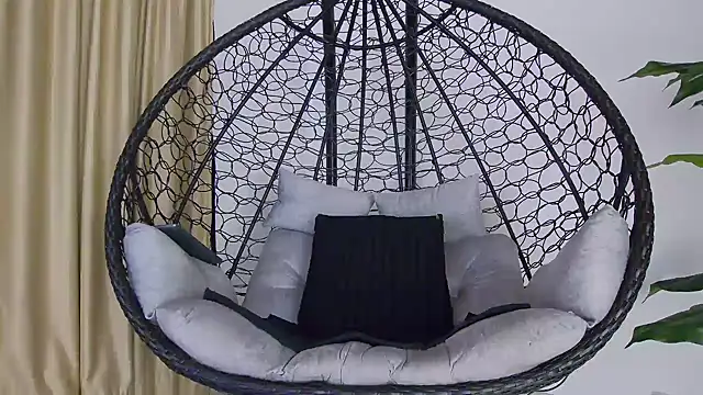 Snapshot of alex_noa chatting on October 31, 5:14 pm alex noa online show from October 31, 5:14 pm