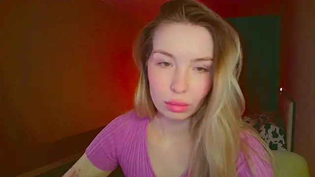 Snapshot of mia_raspberrie chatting on February 24, 10:36 pm mia raspberrie online show from February 24, 10:36 pm