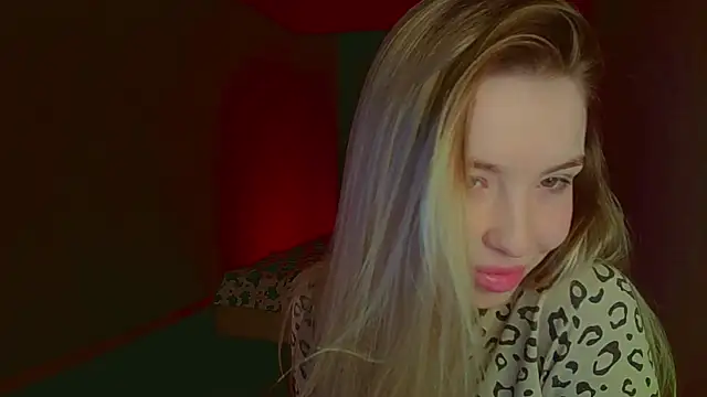 Snapshot of mia_raspberrie chatting on March 16, 1:28 am mia raspberrie online show from March 16, 1:28 am