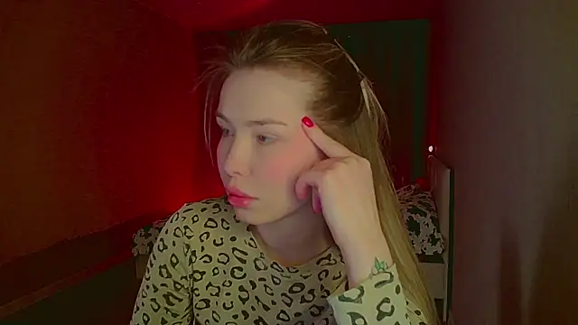 Snapshot of mia_raspberrie chatting on March 21, 7:02 pm mia raspberrie online show from March 21, 7:02 pm