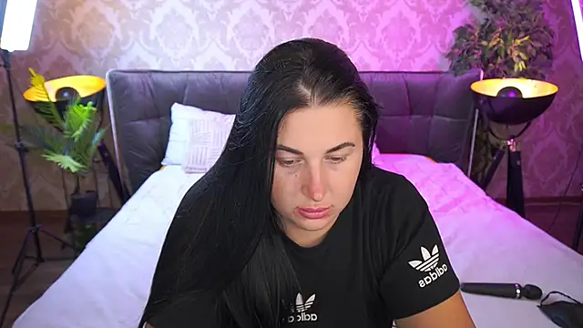 Snapshot of ArianaDarkk chatting on September 8, 5:34 pm ArianaDarkk online show from September 8, 5:34 pm