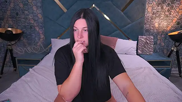 Snapshot of ArianaDarkk chatting on October 20, 7:47 pm ArianaDarkk online show from October 20, 7:47 pm