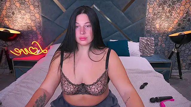 Snapshot of ArianaDarkk chatting on October 22, 7:57 pm ArianaDarkk online show from October 22, 7:57 pm