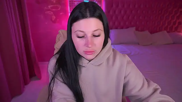 Snapshot of ArianaDarkk chatting on February 22, 9:02 pm ArianaDarkk online show from February 22, 9:02 pm