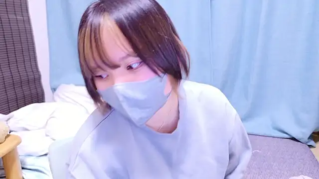 senachinnn online show from February 6, 2:27 am