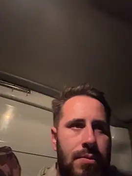 Snapshot of GeoGeorgee chatting on November 25, 4:07 pm GeoGeorgee online show from November 25, 4:07 pm