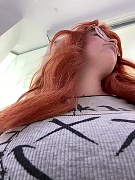 Snapshot of Teya_moon_ chatting on July 10, 10:18 am Teya moon online show from July 10, 10:18 am
