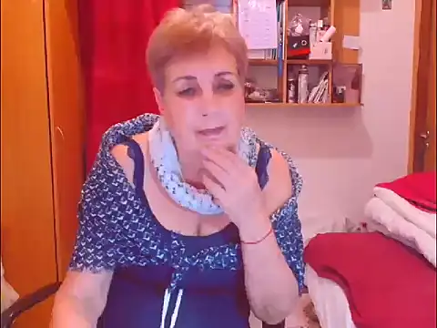 Victoria5643 online show from December 2, 6:36 pm